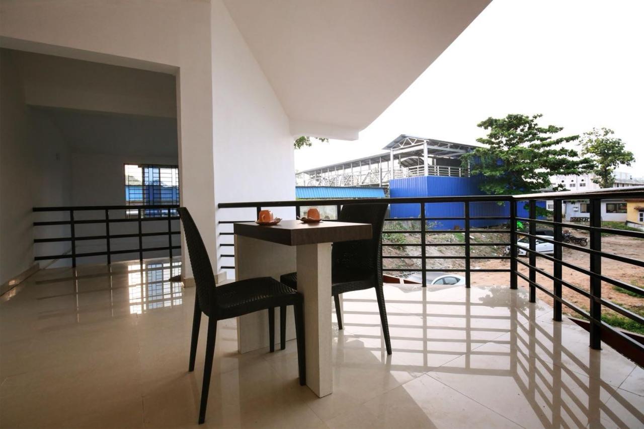 Railview Residency Hotel Alappuzha Exterior photo